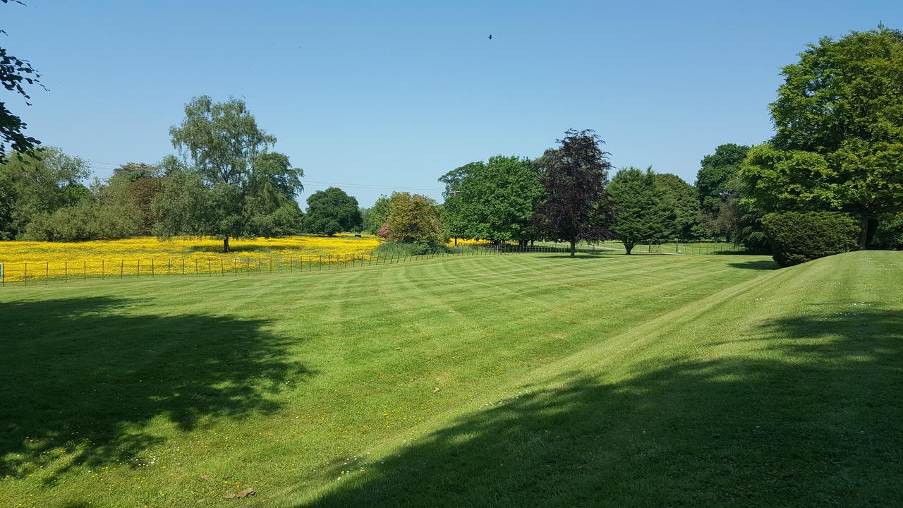 Saltmarshe Hall Exterior foto